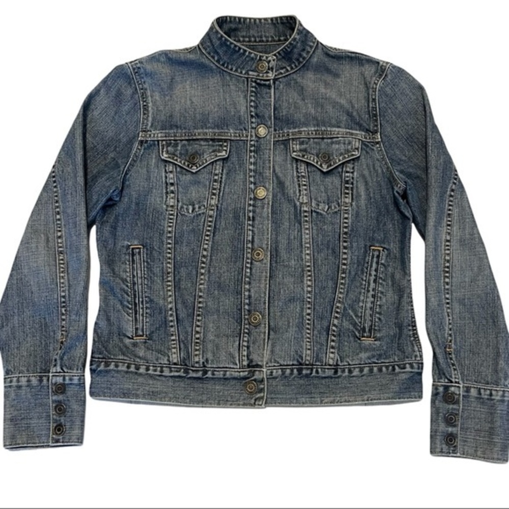 GAP Women’s Snap Up Blue Denim Jean Jacket Size M